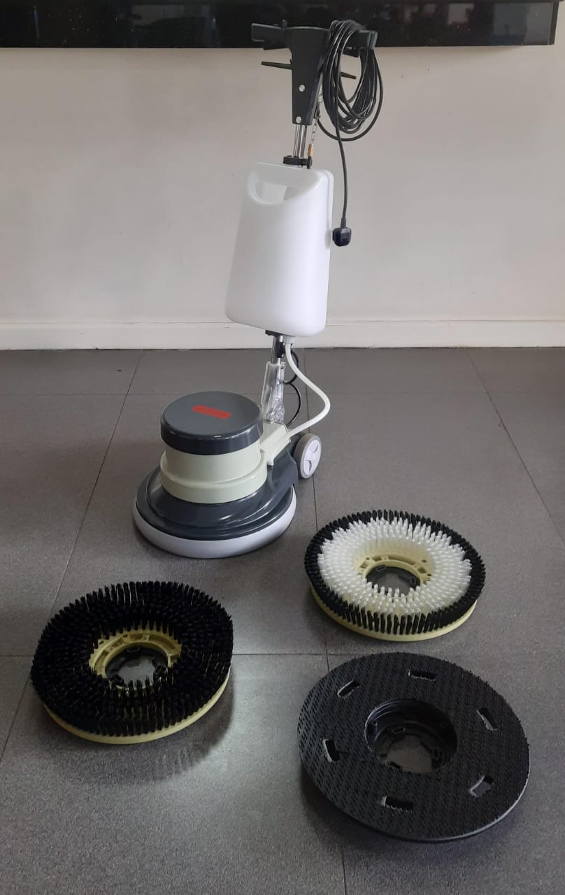 AM005 Astramilano Floor Scrubber with Brushes - Image 2