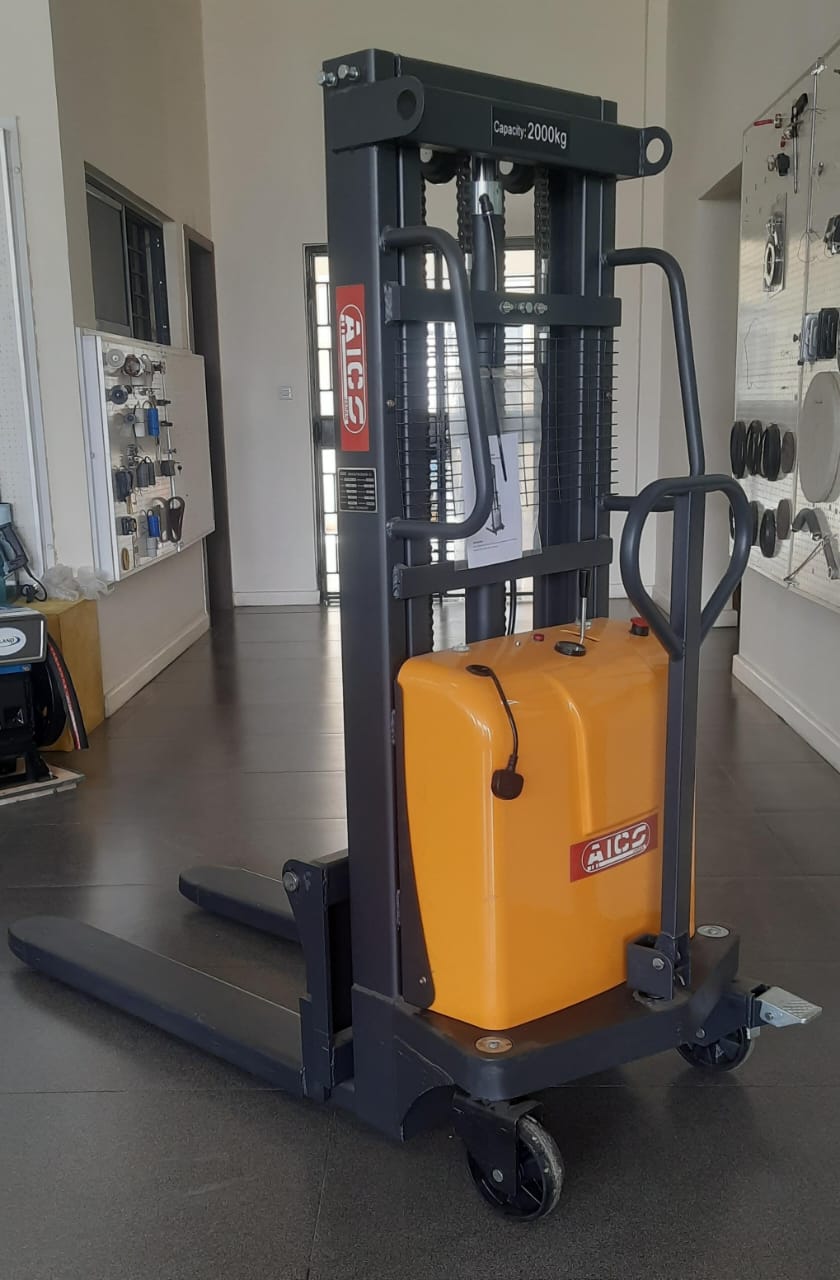 ASES1500-3.5M Aico Japan Semi Electric Stacker Capacity 1.5 Tonnes (1500kgs) Lifting height 3.5 metres - Image 3
